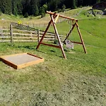 под звездите Guest house